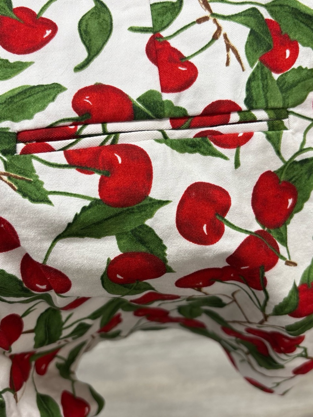 Pinup- High Waisted White w Cherry-Print Shorts - Picture 6 of 6